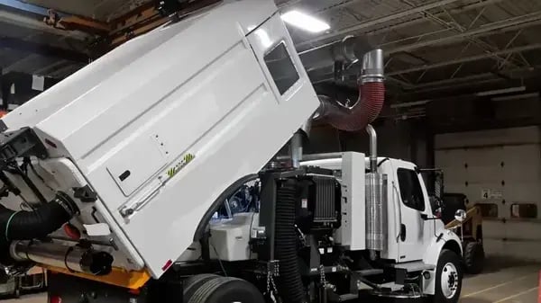 Dynamic Analysis of a Street Sweeper for the Manufacturer1-1